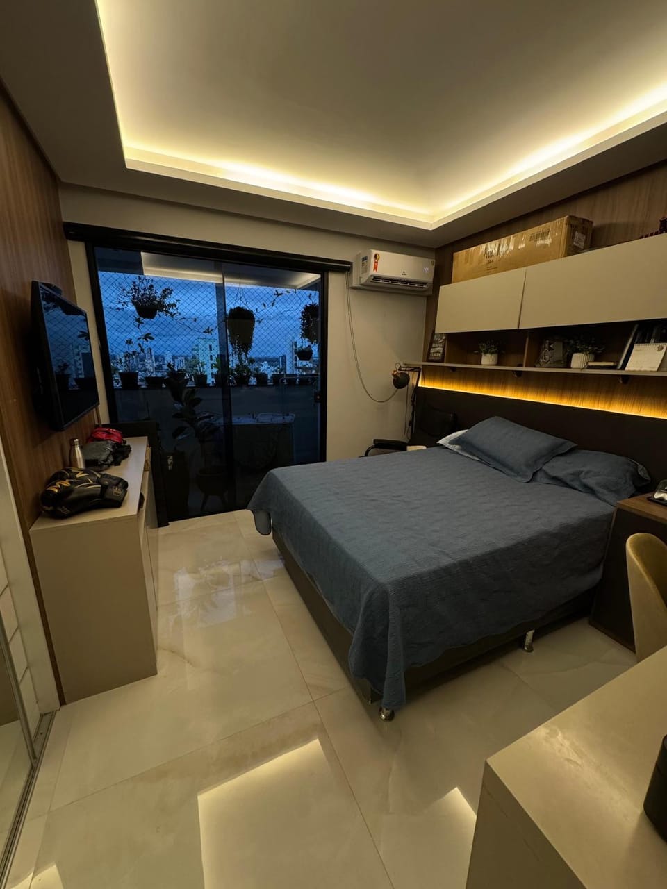 Bed, Bedroom
