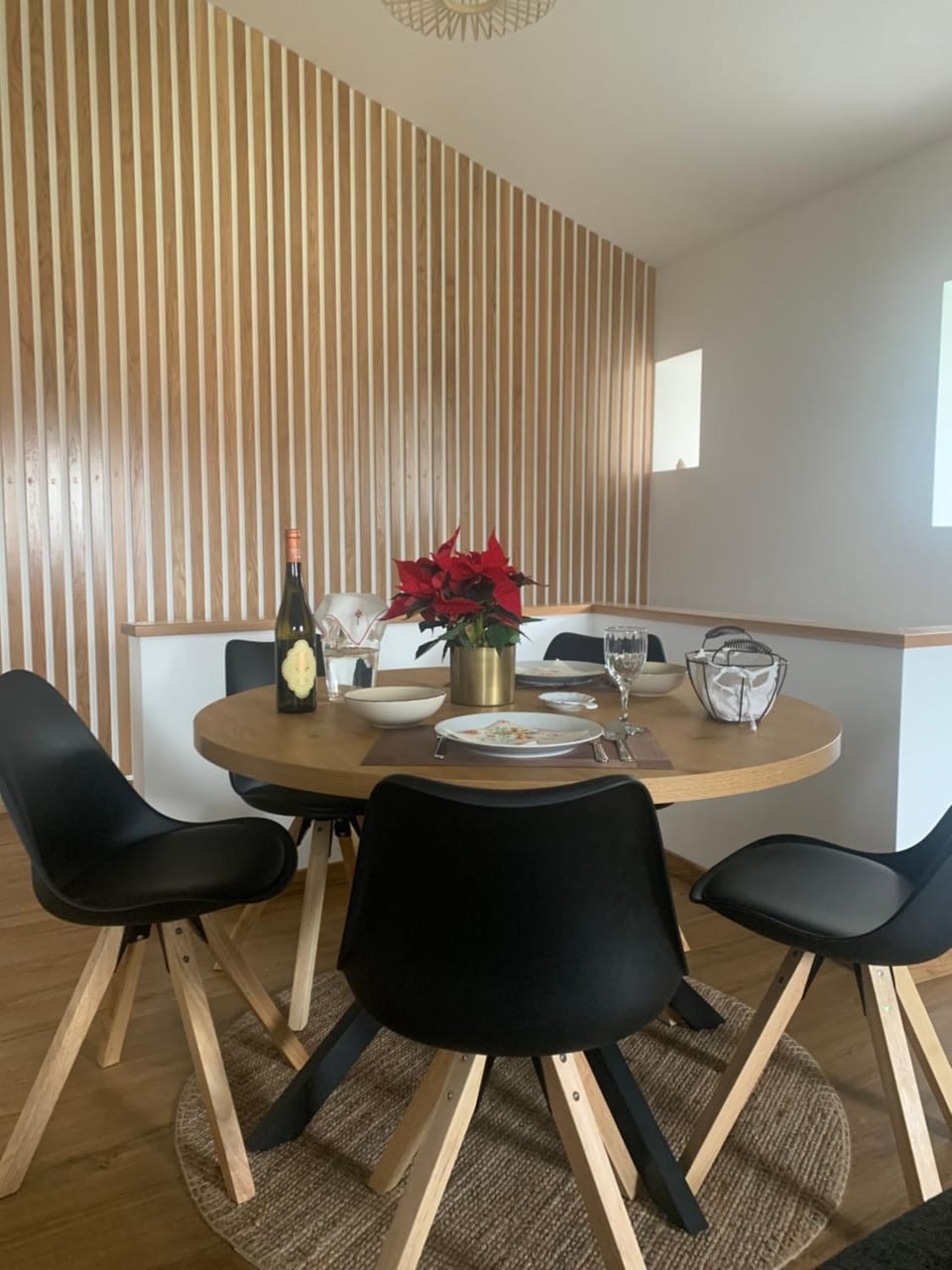 Seating area, Dining area