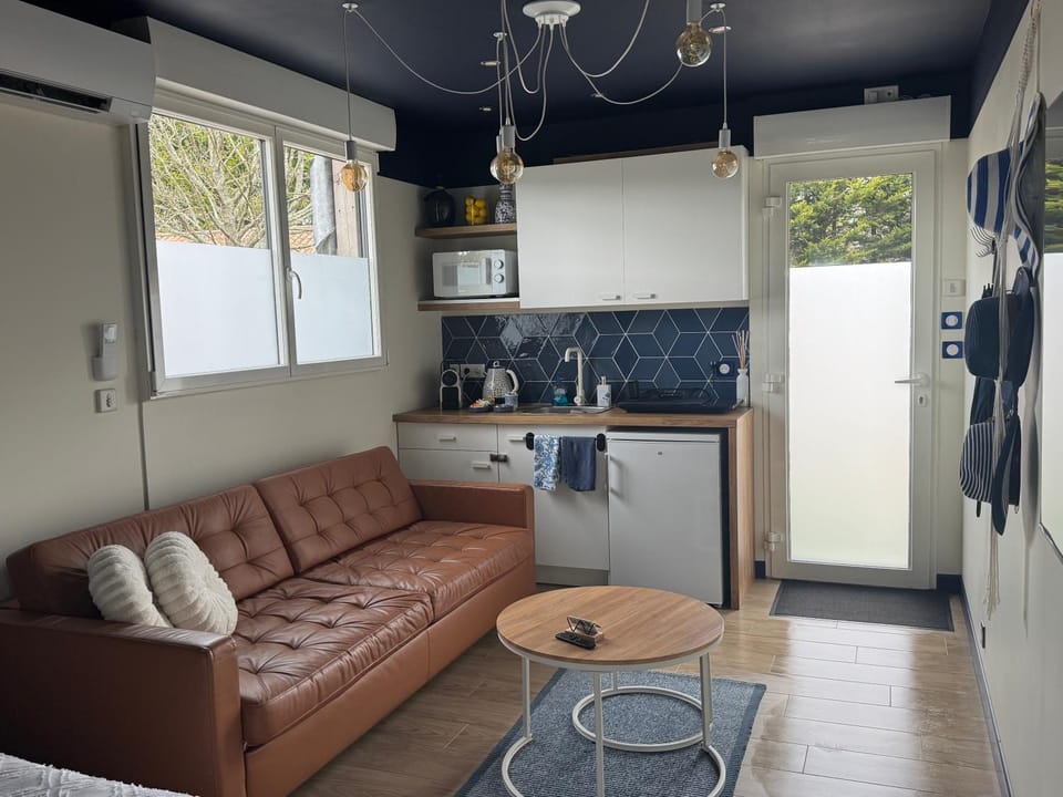 Studio proche aeroport Nantes Apartment hotel in Pays de la Loire