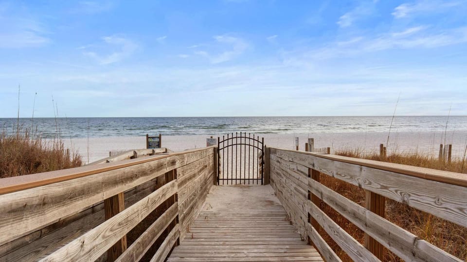 Spacious Family-Friendly Retreat - Walkable to Beach House in Orange Beach
