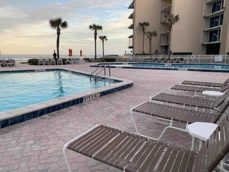 2BR Condo with Direct Beach & Pool Views NSB FL House in New Smyrna Beach