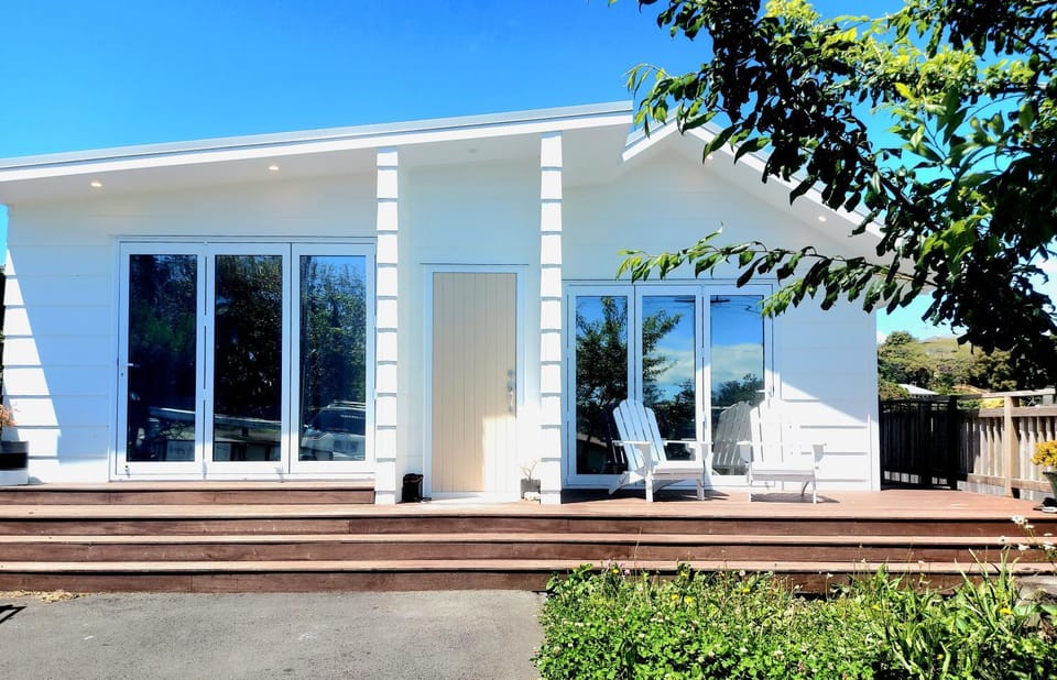 Property building, Patio, Garden, Garden view