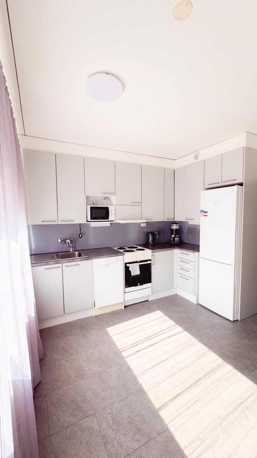 Kitchen or kitchenette, oven, stove