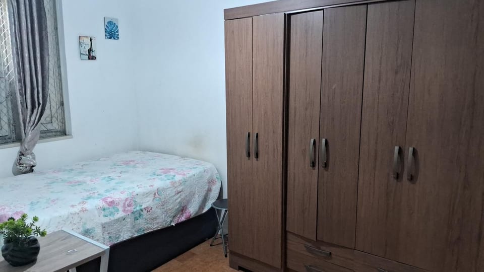 Bed, Bedroom, wardrobe