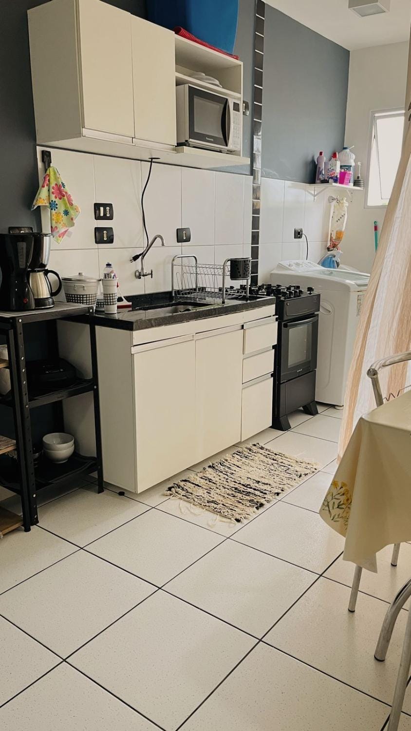 Kitchen or kitchenette, oven, stove