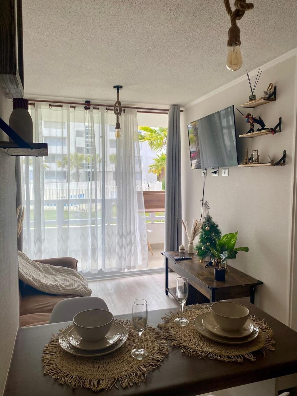 TV and multimedia, Living room, Dining area