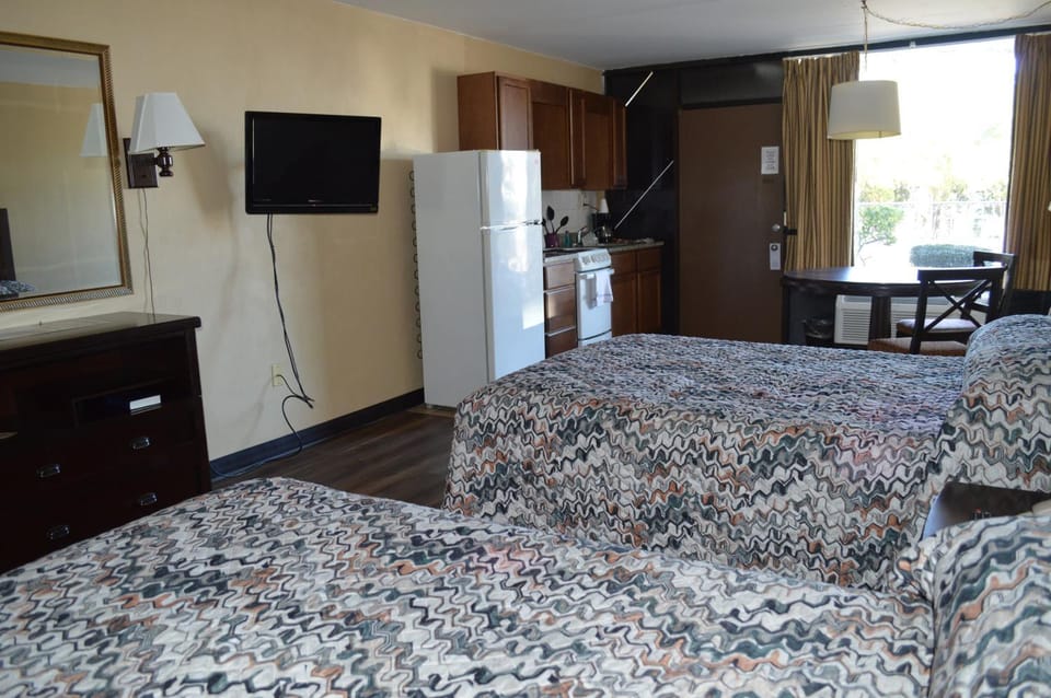 Tarpon Shores Inn Motel in Tarpon Springs