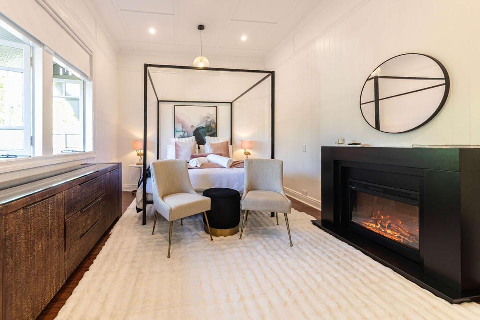 Urban Getaway Whole Home 6BR 5BA, Sauna, Ipswich House in Brisbane