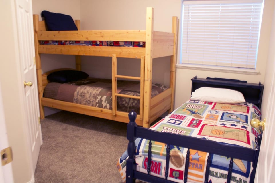 Bed, bunk bed