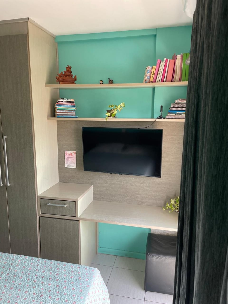 Bedroom, wardrobe