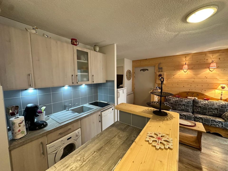 Appartement 35m² 2 pers au cœur de Villard-de-Lans - FR-1-515-225 Apartment in Provence-Alpes-Côte d'Azur