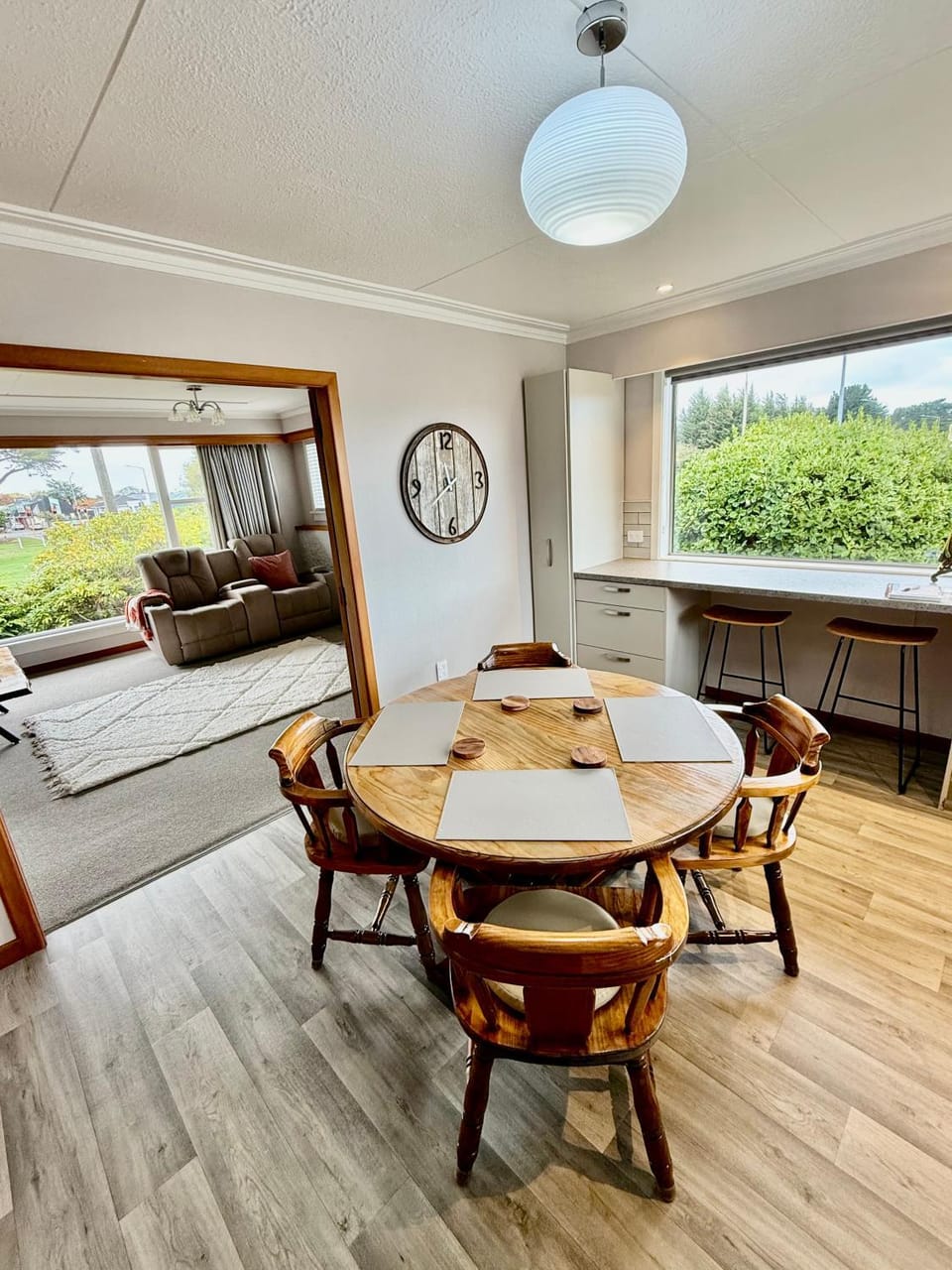 Comfort & Warmth at Stag Lodge Near Queens Park House in Invercargill