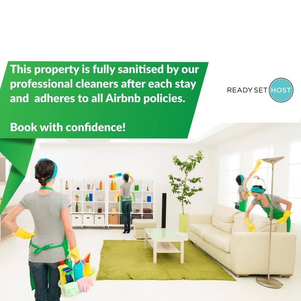 Hidden Beachside Gem in St Kilda by Ready Set Host Apartment in Saint Kilda
