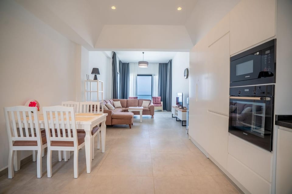 Living room, Dining area, microwave, oven