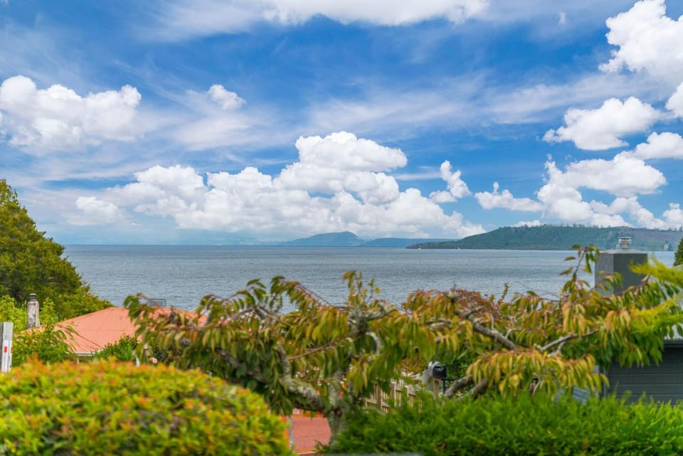 Nearby landmark, Spring, Day, Natural landscape, Lake view
