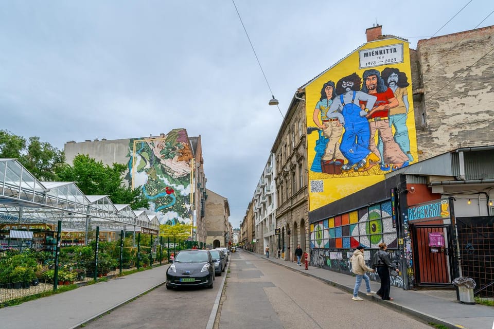 Neighbourhood, City view
