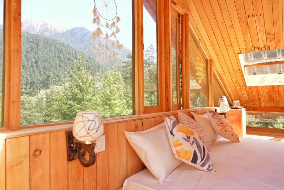 Bed, Day, Natural landscape, View (from property/room), Balcony/Terrace, Photo of the whole room, Bedroom, Mountain view