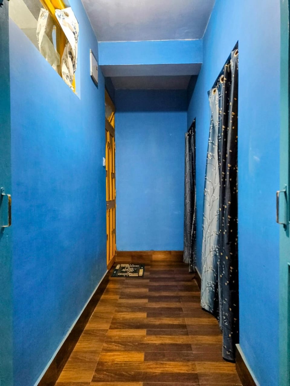 Stay by Tenzing Rock Apartment in Darjeeling