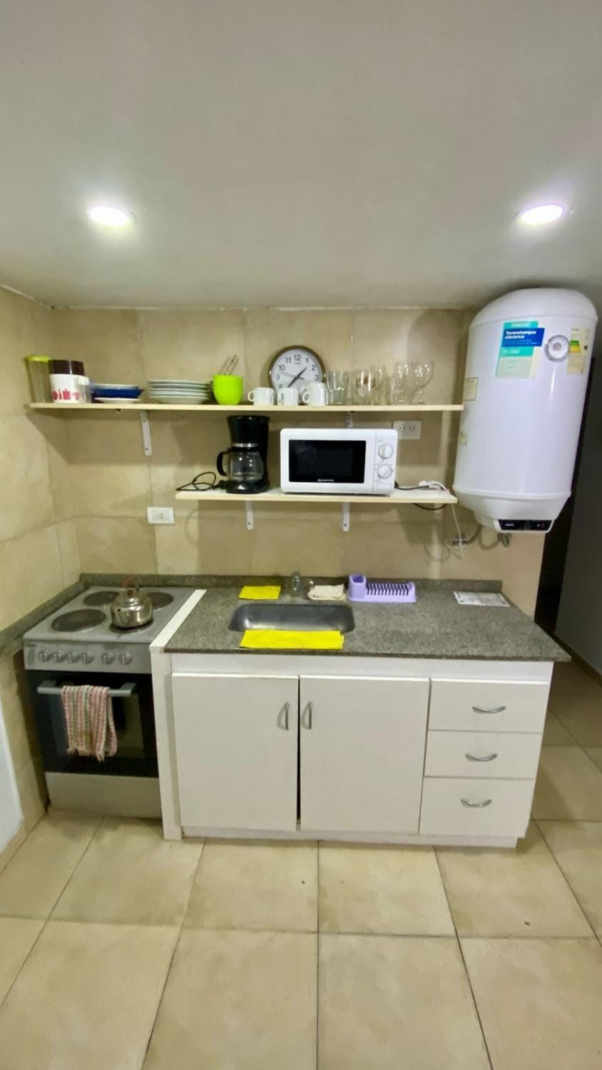 Alberti - Cómodo departamento a metros del Paseo Aldrey y Guemes Apartment in Mar del Plata