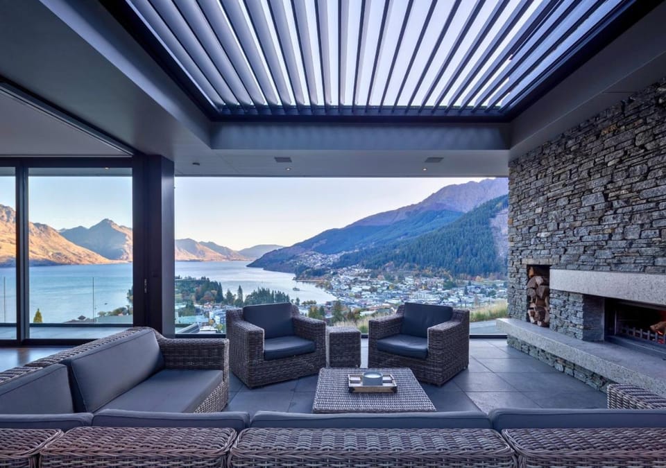 Patio, Natural landscape, Balcony/Terrace, Seating area, Lake view, Mountain view, fireplace