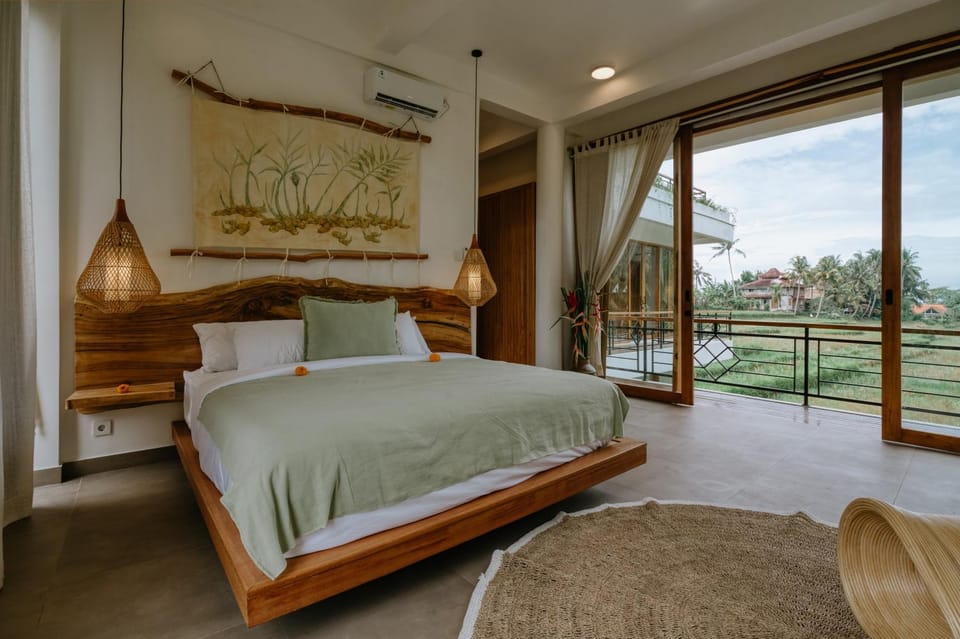 Bed, View (from property/room), Bedroom