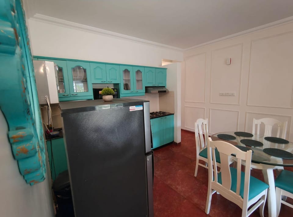 Golden Bird Hermitage Apartment in Baga