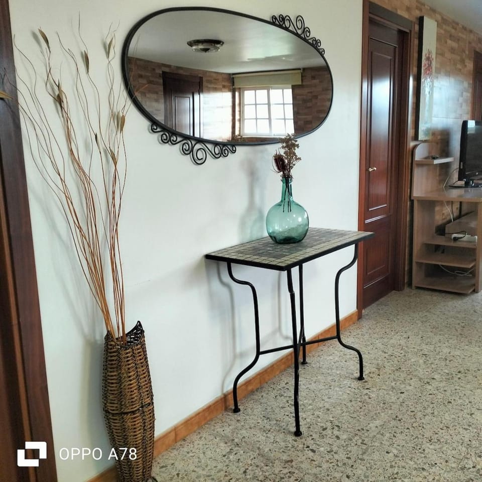 Pantín, Surf and Garden with BBQ House in Galicia