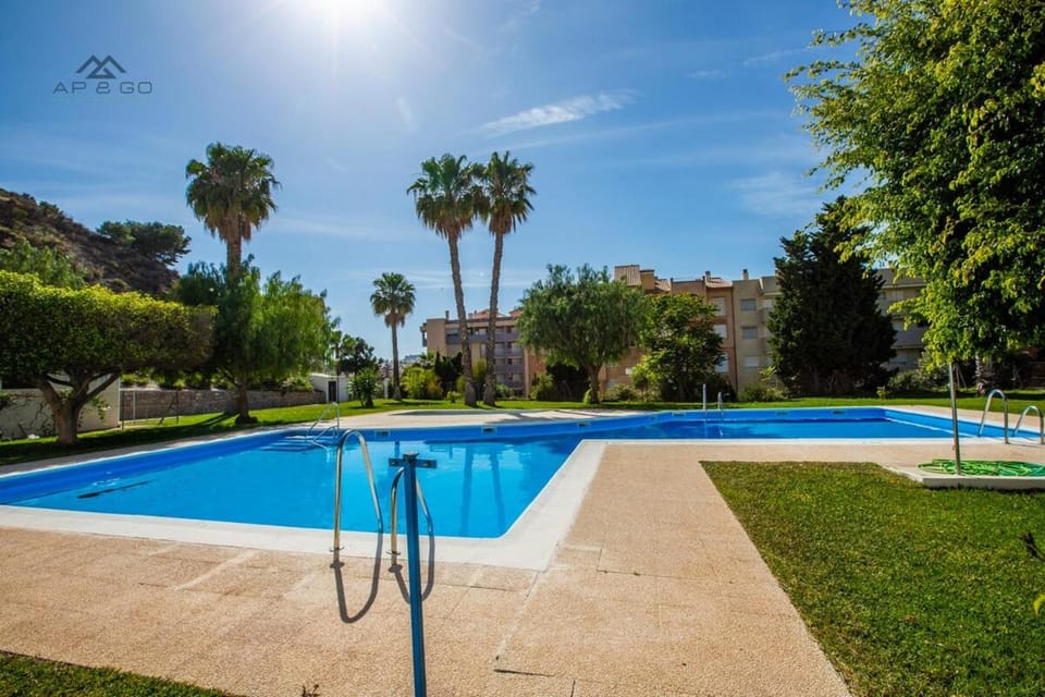 Deluxe Tropicana Rest and Pool House in Almuñécar