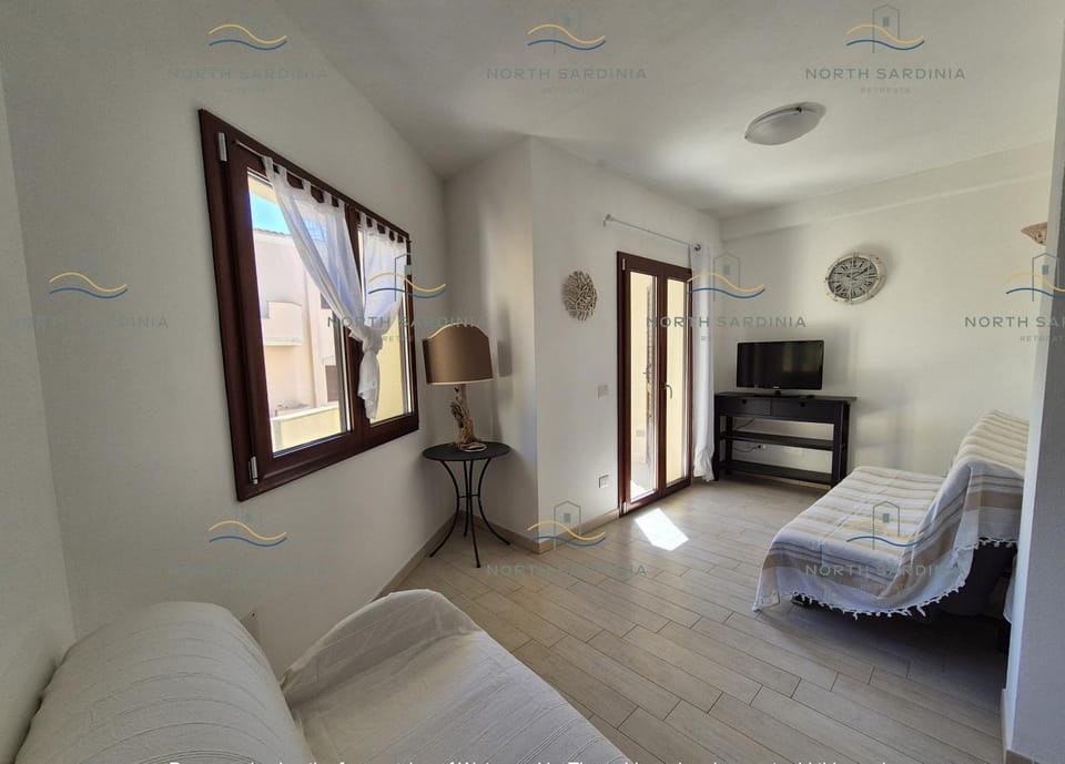 Communal lounge/ TV room, TV and multimedia, Living room, Seating area