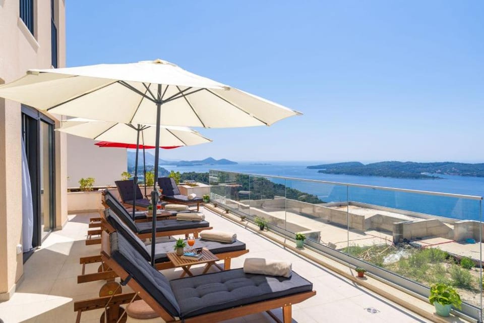 Green Horizon Sea Views Villa Villa in Dubrovnik-Neretva County