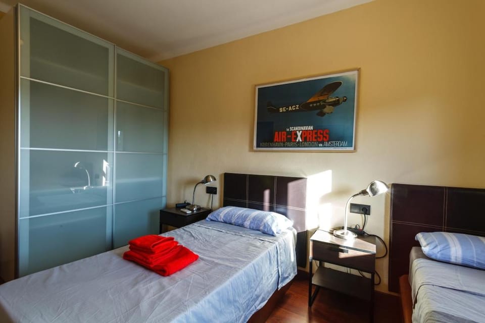 Villa with garden, pool and views, remote-working House in Campanet