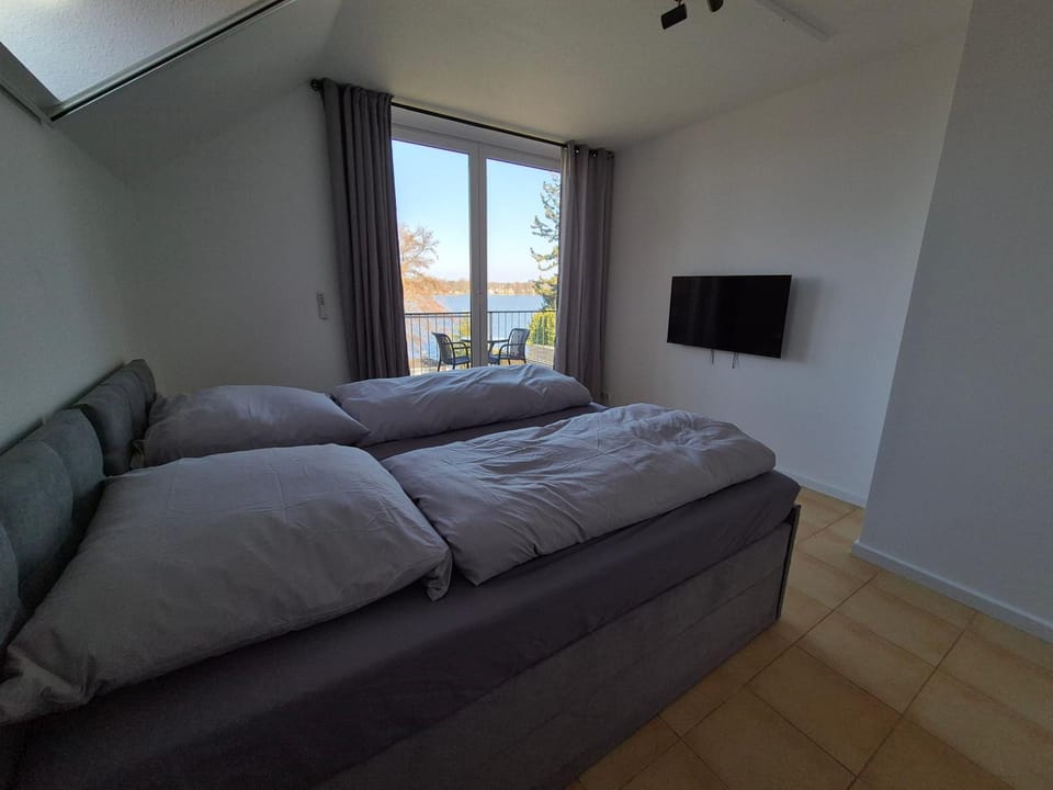 Monteurzimmer 2 Mit Seeblick Vacation rental in Berlin