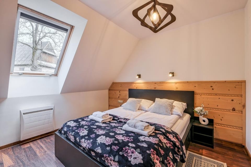 Bed, Photo of the whole room, Bedroom, towels, wardrobe
