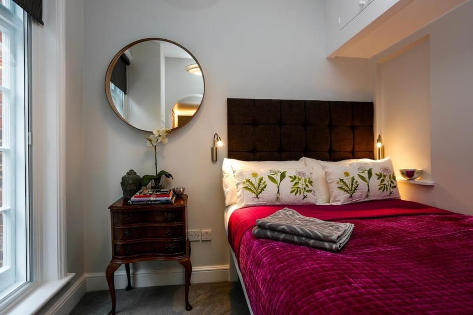 Cosy 1BR Apt with Balcony, East Putney,2min Tube Apartment in London