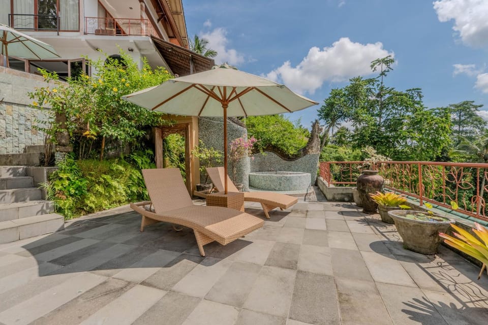Property building, Balcony/Terrace