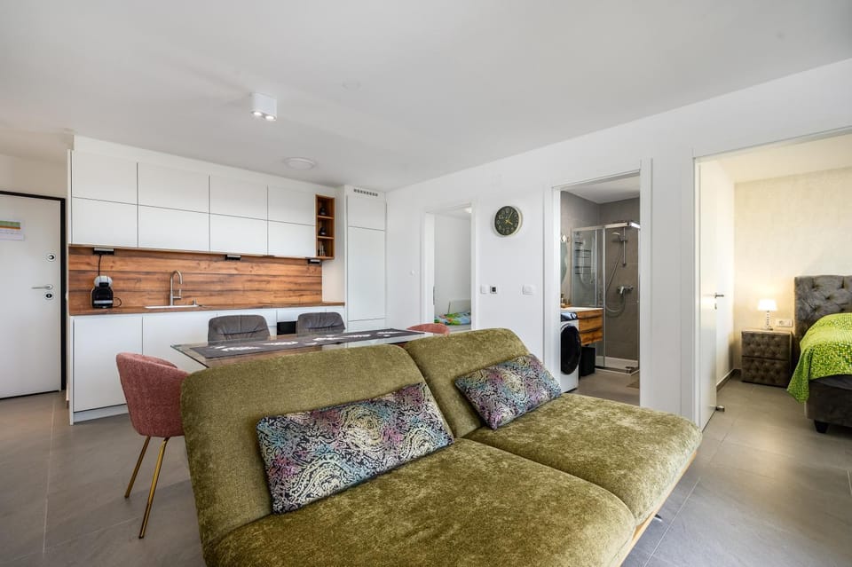 Kitchen or kitchenette, Living room, Dining area