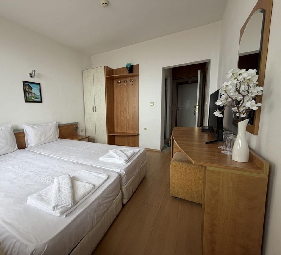 Хотел Черно море Bed and Breakfast in Burgas Province