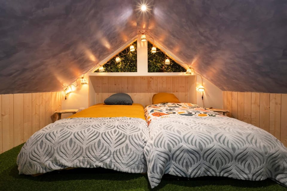 Bed, Photo of the whole room, Bedroom, children