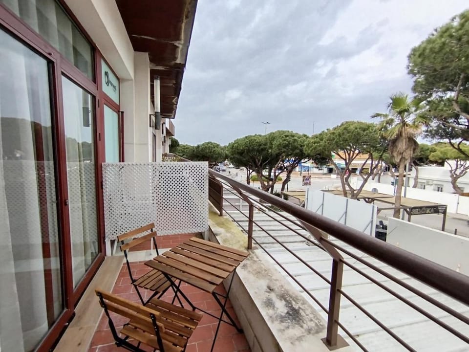 Property building, Patio, Day, View (from property/room), Balcony/Terrace, Balcony/Terrace, Parking