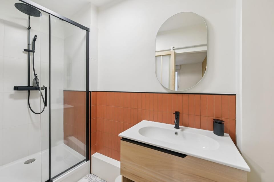 Shower, Bathroom
