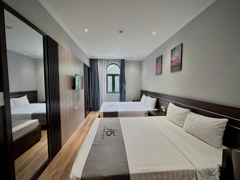 HS Dobry Hotel Ha Long Hotel in Vietnam