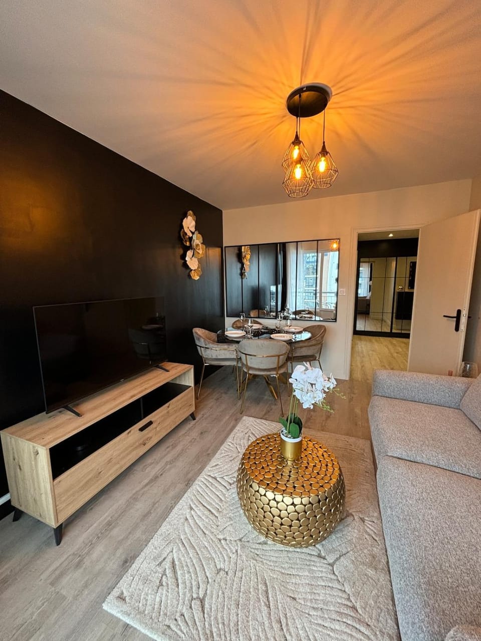 TV and multimedia, Living room