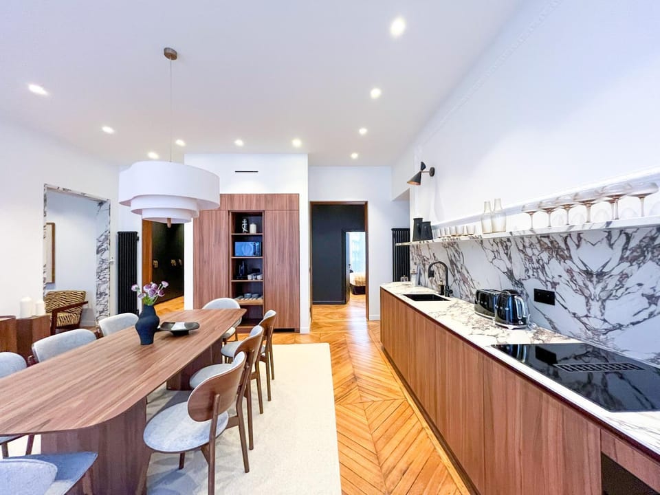 Urban Flat 197 - Prestige Saint Honore Apartment in Paris