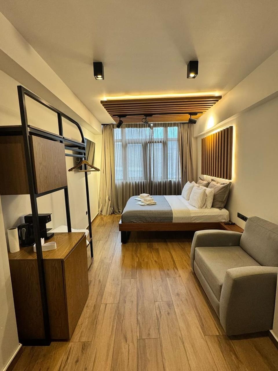 Seating area, Bedroom