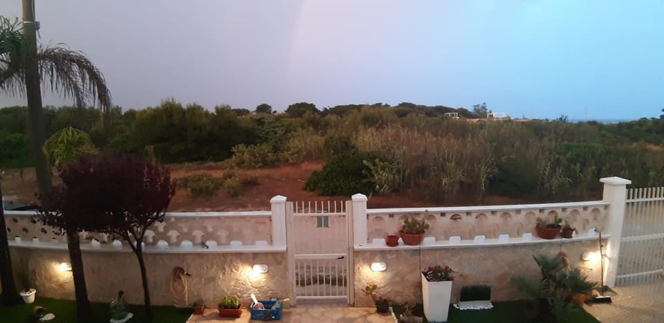 Property building, Day, Natural landscape, Garden, View (from property/room), Balcony/Terrace, Garden view