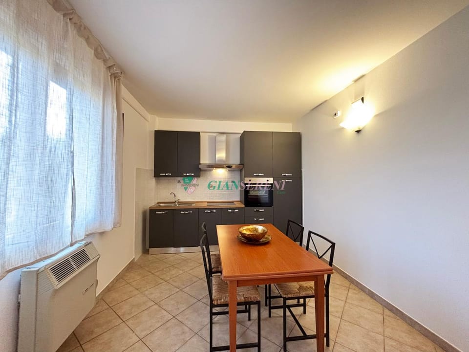 Kitchen or kitchenette, Dining area, dishwasher, oven, pet friendly, stove