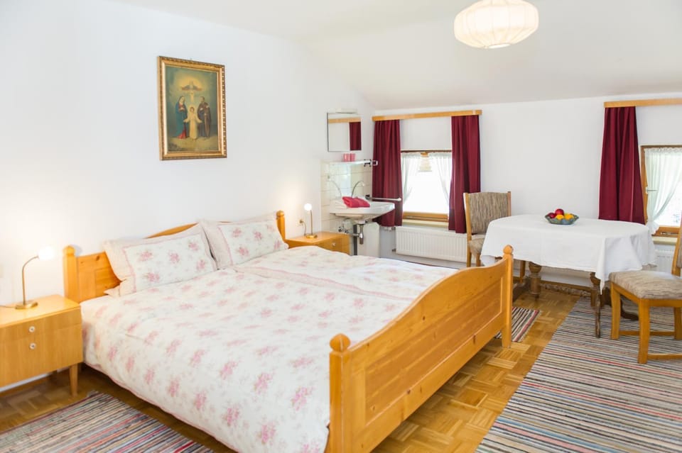 Nudlbichlerhof Farm Stay in Salzburgerland