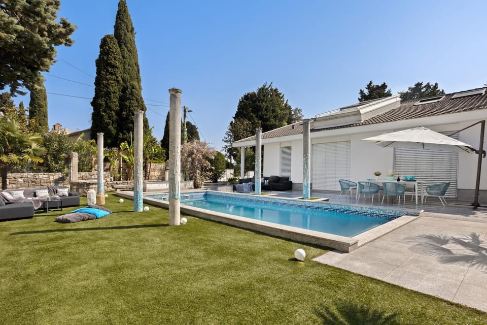 Apartmaji Portorož - Portorož Mansion Suites Apartment in Portorož