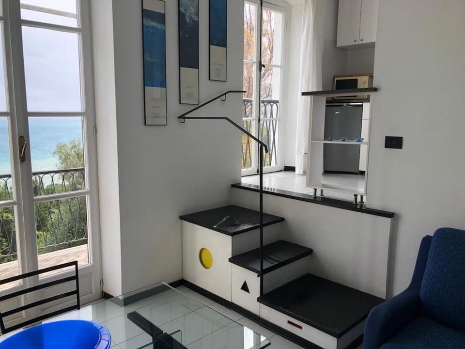 Casa Latte, Sea View Apartment in Liguria
