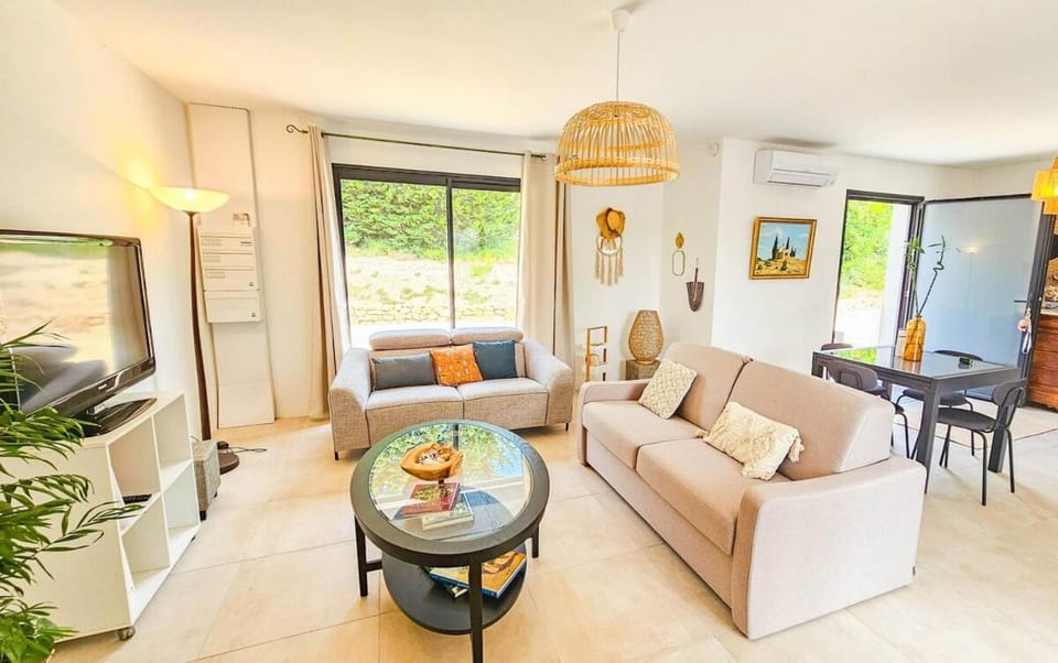 Joli T2 avec terrasse à Bandol Apartment in La Cadière-d'Azur